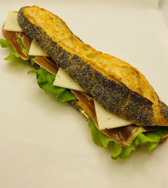 Sandwich Jambon cru, Tomme de brebis - Délicieuses gourmandises ...